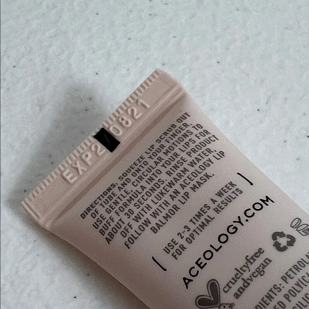 Aceology Refining Lip Scrub Passionfruit NIP 15g/0.5 oz